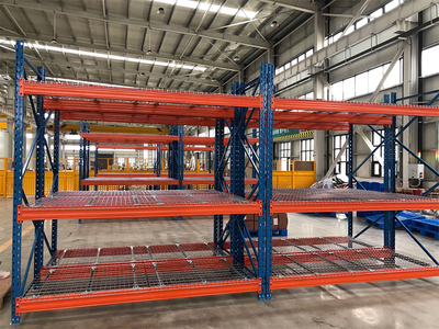 重型倉儲貨架結(jié)合自身優(yōu)點符合廣泛應(yīng)用